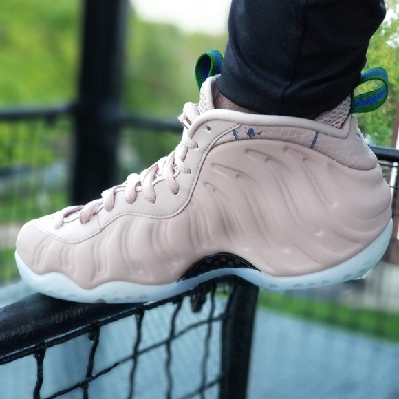 🚨SOLD🚨 Nike Air Foamposite 1 - Picture 2 of 8